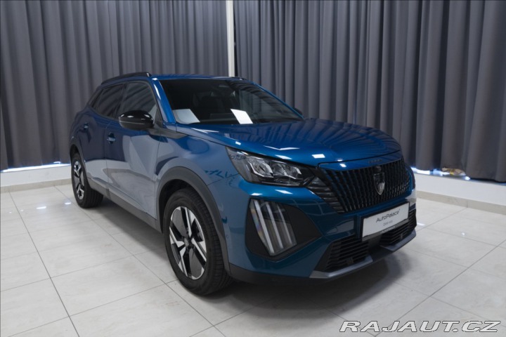 Peugeot 2008 1,2 AT HYBRID KAMERA VÝHŘ 2025