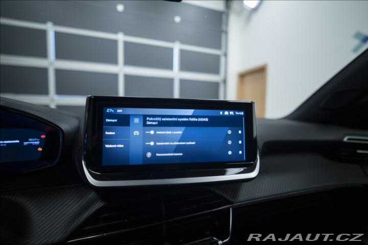 Peugeot 2008 1,2 AT HYBRID KAMERA VÝHŘ 2025