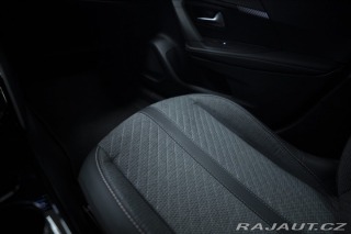 Peugeot 2008 1,2 HYBRID AT KAMERA 360° 2025