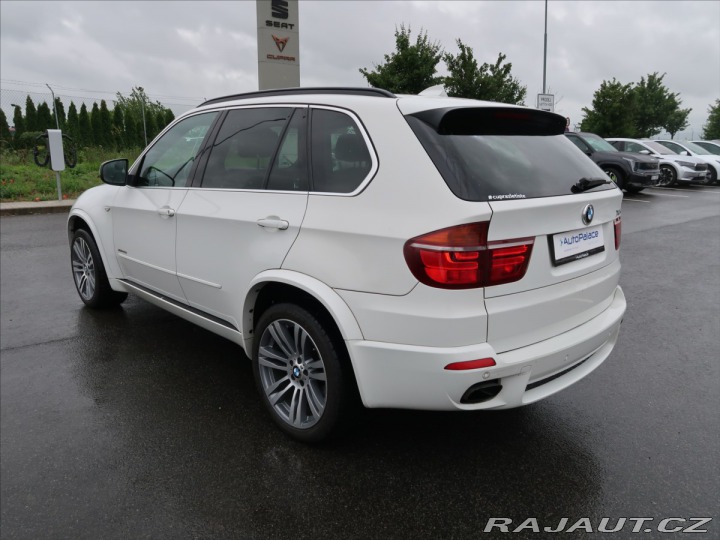 BMW X5 3,0 xDrive 30d M-paket 2010