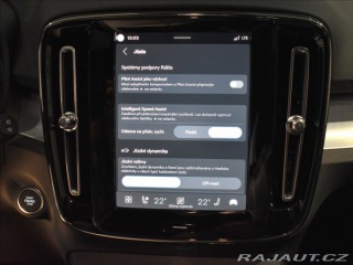 Volvo XC40 2,0 B4  Plus Black Editio 2026