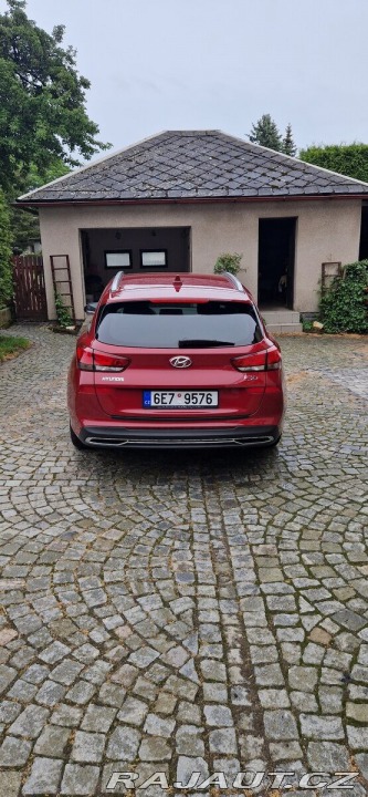 Hyundai i30 1,5 1800