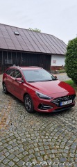 Hyundai i30 1,5 1800