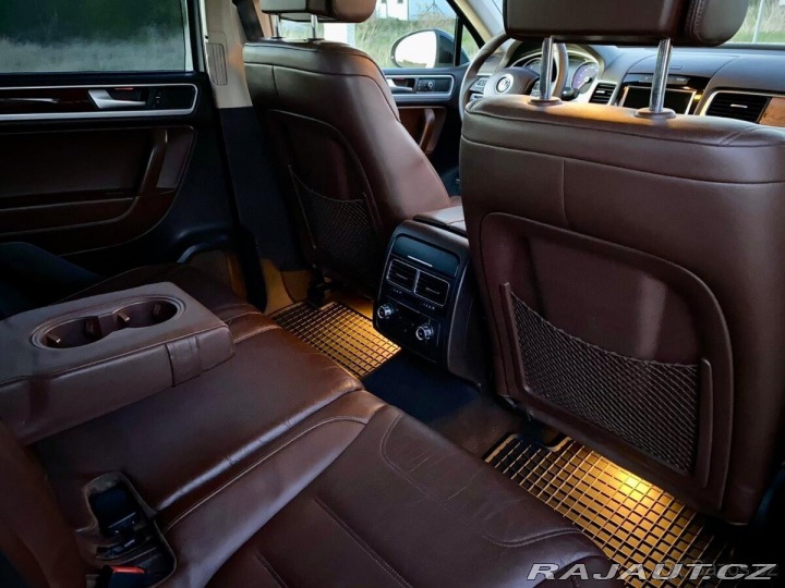 Volkswagen Touareg 4,2 tdi V8 - Koupeno ČR 2011