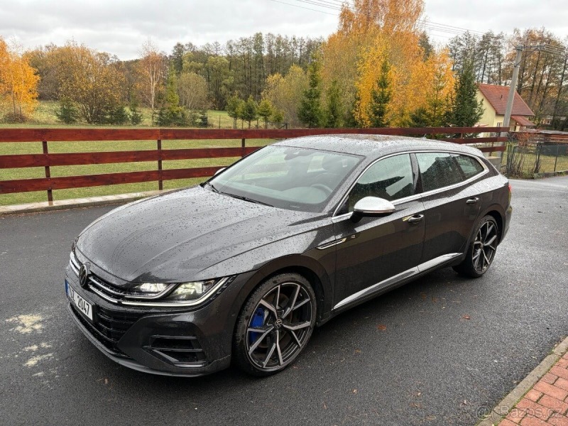 Volkswagen Arteon 2,0   R Shooting Brake 23