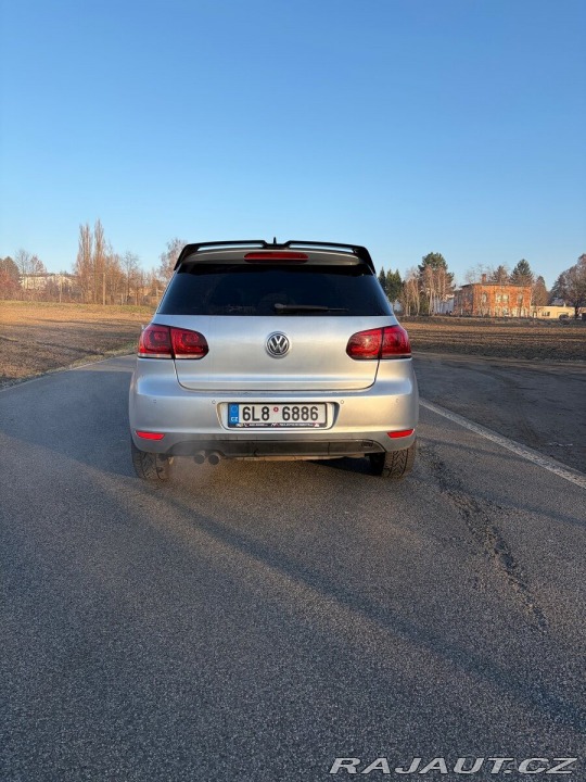 Volkswagen Golf 1,4 tsi 118kw highline 1800