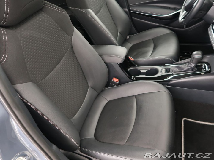 Toyota Corolla 1.8Hybrid,CZ,1Maj,Executi 2024