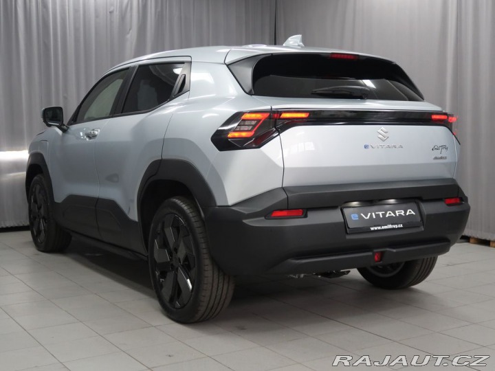 Suzuki Vitara Elegance 4x4 - vůz na ces 2026