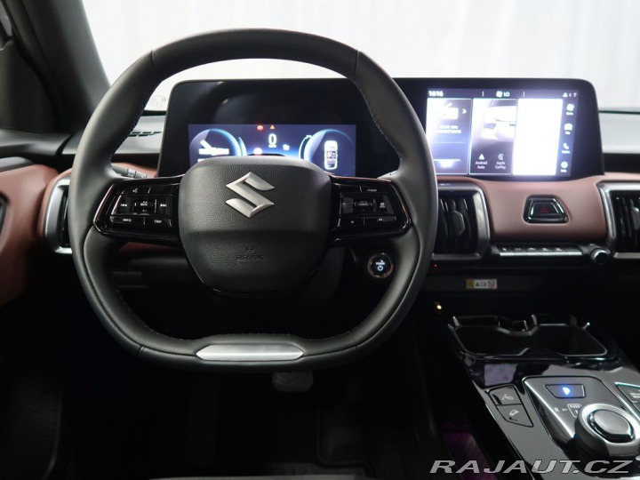 Suzuki Vitara Elegance 4x4 - vůz na ces 2026