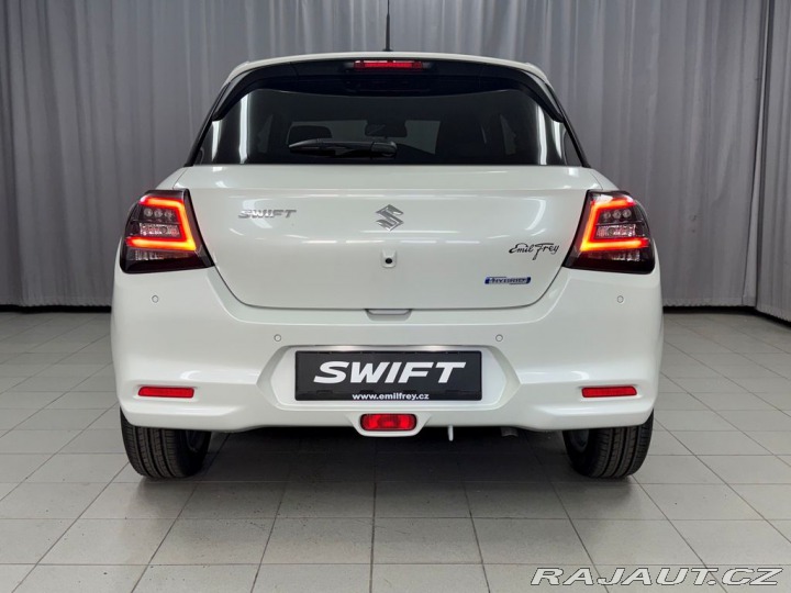 Suzuki Swift Premium, manuál. Na cestě 2026