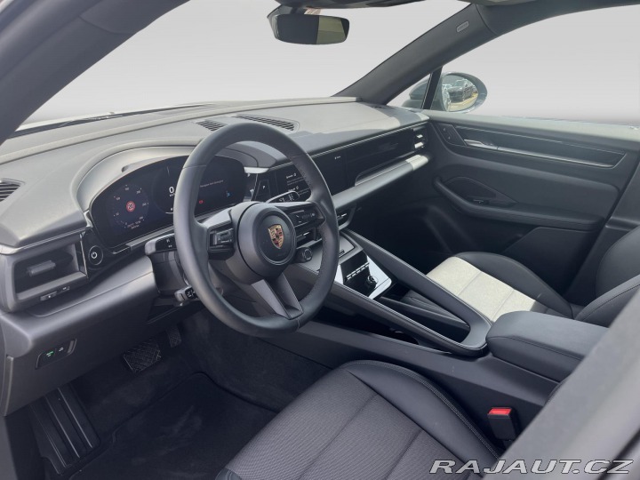 Porsche Macan 4 2025