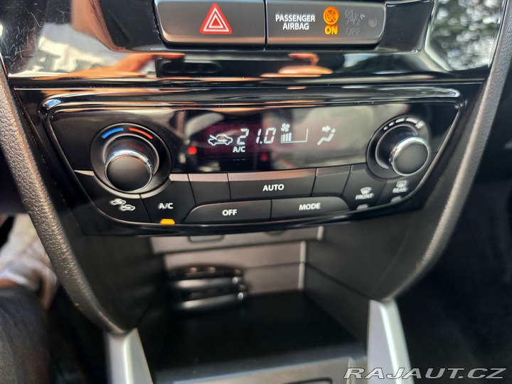 Suzuki Vitara 1.4 S 4x4 2018-TAŽNÉ-NAVI 2018