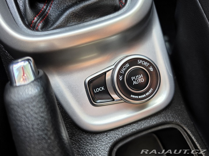 Suzuki Vitara 1.4 S 4x4 2018-TAŽNÉ-NAVI 2018