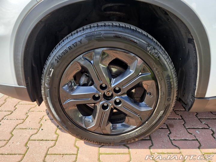 Suzuki Vitara 1.4 S 4x4 2018-TAŽNÉ-NAVI 2018