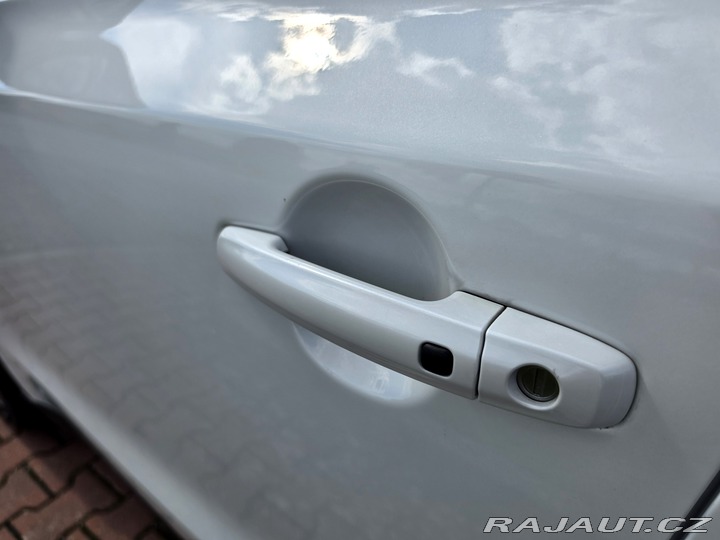 Suzuki Vitara 1.4 S 4x4 2018-TAŽNÉ-NAVI 2018