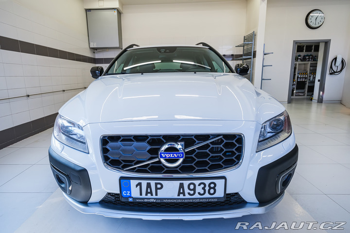 Volvo XC70 DYNAMIC EDITION D4 162kW 2015