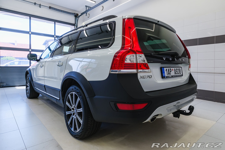 Volvo XC70 DYNAMIC EDITION D4 162kW 2015