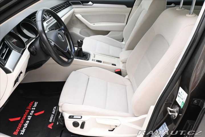 Volkswagen Passat 2,0 TDI 110kW Tažné Záruk 2015