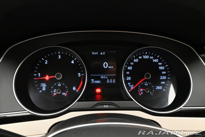 Volkswagen Passat 2,0 TDI 110kW Tažné Záruk 2015