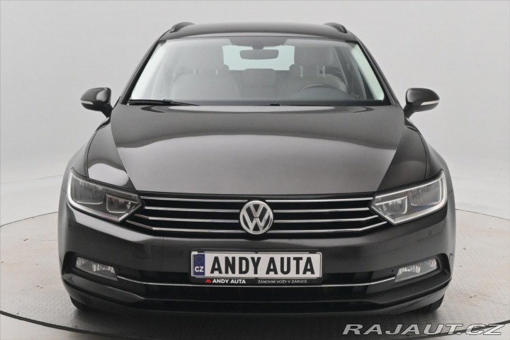 Volkswagen Passat 2,0 TDI 110kW Tažné Záruk 2015