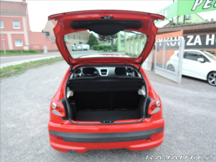 Peugeot 206 1,4 i 1.maj. 88tkm  + 2012