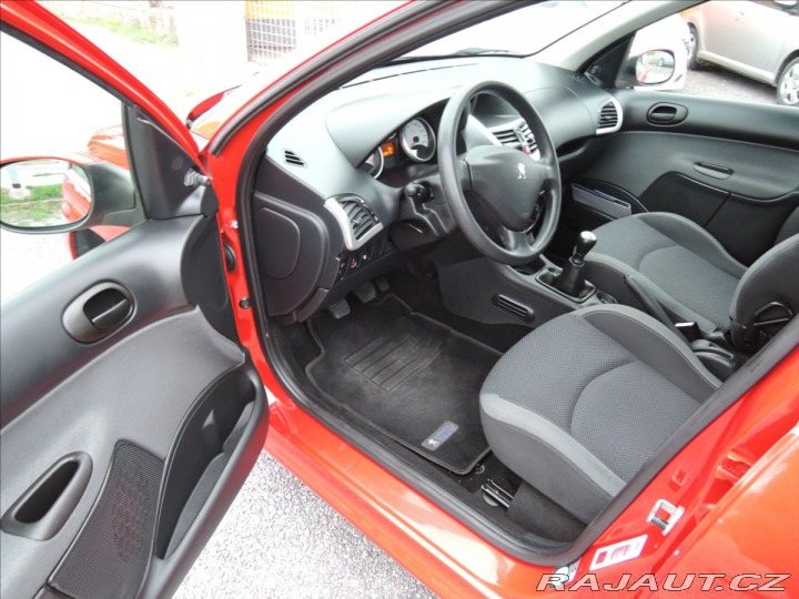 Peugeot 206 1,4 i 1.maj. 88tkm  + 2012