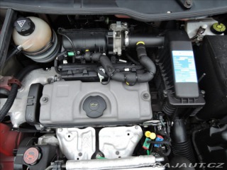 Peugeot 206 1,4 i 1.maj. 88tkm + 2012