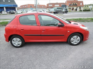 Peugeot 206 1,4 i 1.maj. 88tkm + 2012