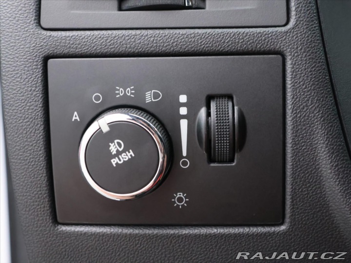 Dodge Challenger 3,6 L SXT 227kW Pentastar 2012