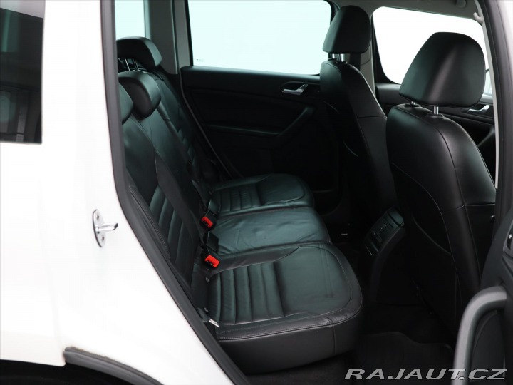 Škoda Yeti 2,0 TDI 103kW DSG 4x4 DPH 2012