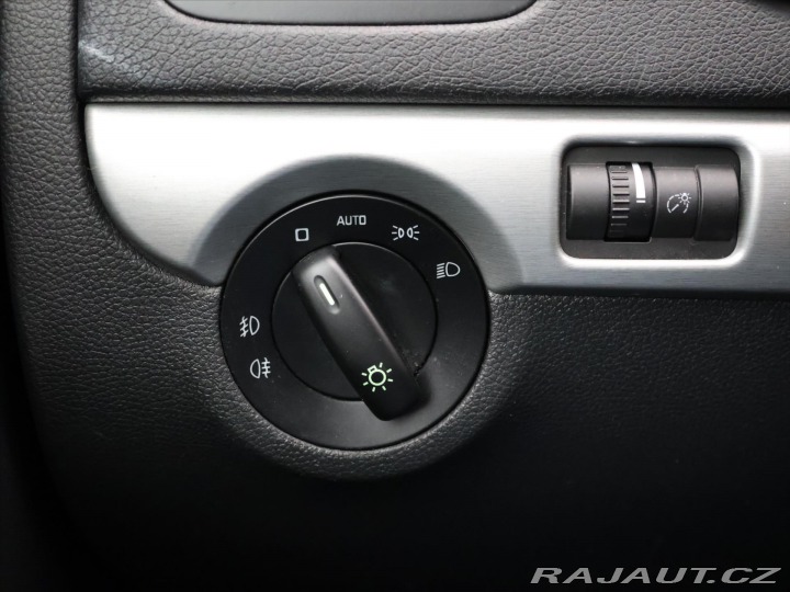 Škoda Yeti 2,0 TDI 103kW DSG 4x4 DPH 2012