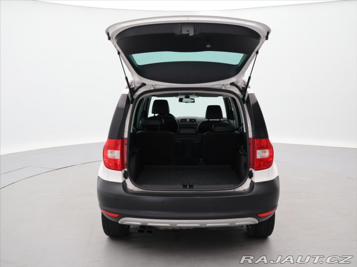 Škoda Yeti 2,0 TDI 103kW DSG 4x4 DPH 2012