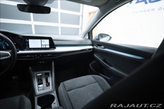 Volkswagen Golf 1,5 eTSI DSG KAMERA VÝHŘE 2023