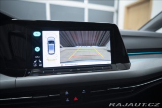 Volkswagen Golf 1,5 eTSI DSG KAMERA VÝHŘE 2023