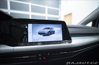 Volkswagen Golf 1,5 eTSI DSG KAMERA VÝHŘE 2023