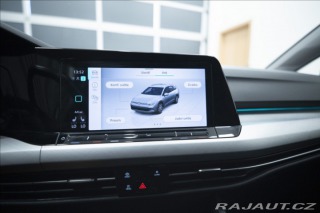 Volkswagen Golf 1,5 eTSI DSG KAMERA VÝHŘE 2023