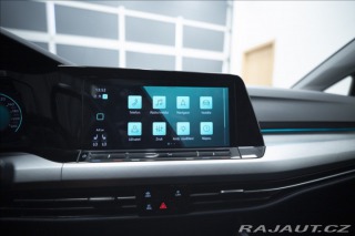 Volkswagen Golf 1,5 eTSI DSG KAMERA VÝHŘE 2023