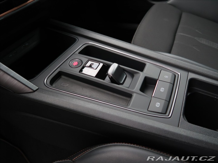 Cupra Formentor 1,5 TSi DSG ČR 1.majitel 2022