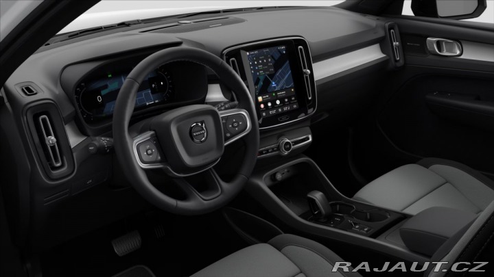 Volvo XC40 2,0 B3 Plus 2026