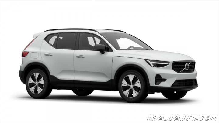Volvo XC40 2,0 B3 Plus 2026