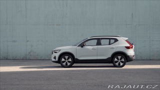 Volvo XC40 2,0 B3 Plus 2026