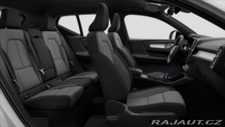 Volvo XC40 2,0 B3 Plus 2026