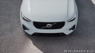 Volvo XC40 2,0 B3 Plus 2026