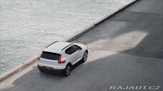 Volvo XC40 2,0 B3 Plus 2026