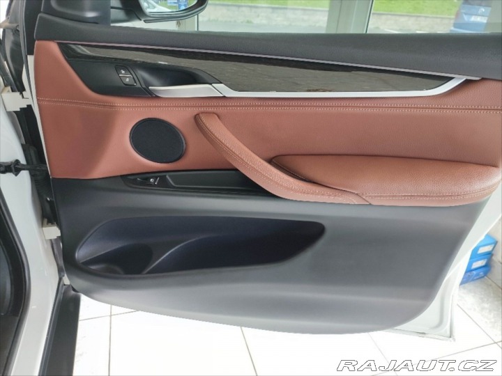 BMW X5 SLEVA (579000 s DPH), XDR 2018