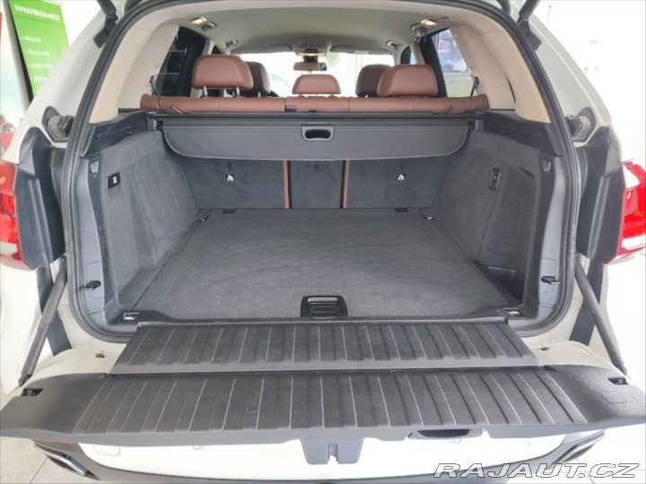 BMW X5 SLEVA (579000 s DPH), XDR 2018