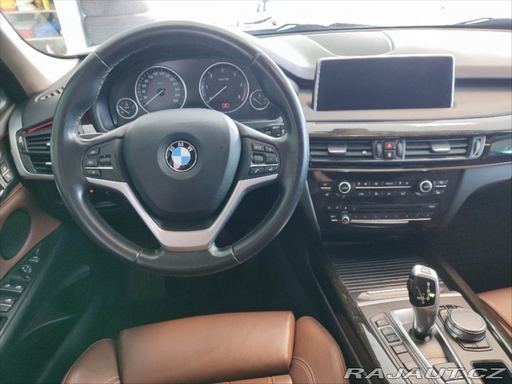 BMW X5 SLEVA (579000 s DPH), XDR 2018