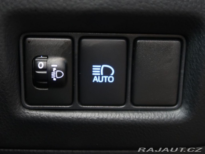 Toyota C-HR 1.8Hybrid,1Maj,ComfortBus 2022