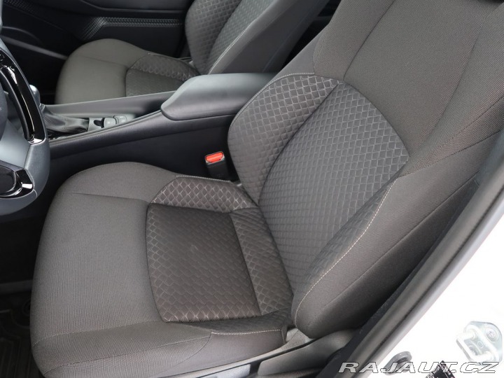 Toyota C-HR 1.8Hybrid,1Maj,ComfortBus 2022
