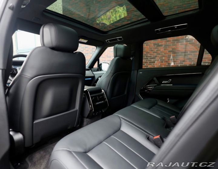 Land Rover Range Rover Sport P460e 3.0 V6 ehybrid 338 2025